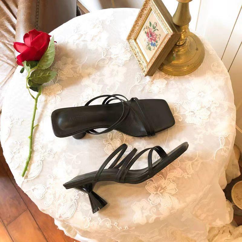 Comfortable soft leather one-word with high-heeled sandals women's 2024 summer French retro thick-heeled simple fashionable open-toed slippers
