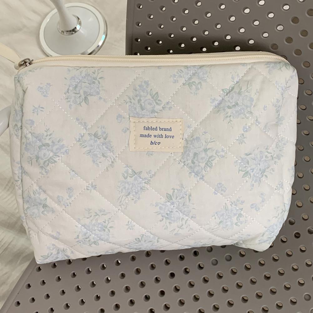 Women Large Capacity Quilted Checkered Makeup Bag Portable Cosmetic Storage Bag Skincare Pouch Lightweight Lady Makeup Bag Purse