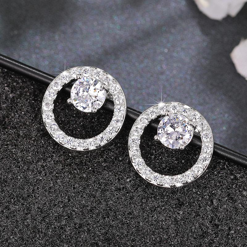 Huitan Fashion Contracted Design Round Shaped Stud Earrings for Women Ear Piercing Sparkling Cubic Zirconia Statement Zircon