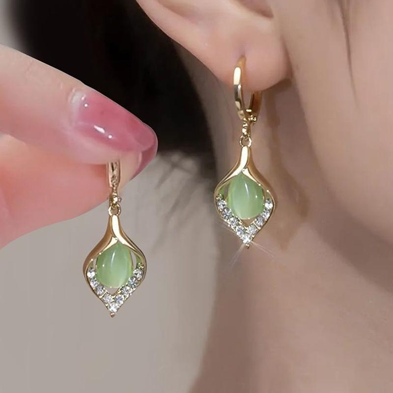 

Trend Korean Elegant Shiny Zircon Earrings For Women Moonlight Cat Eye Stone Earrings Party Jewelry Gifts green 1