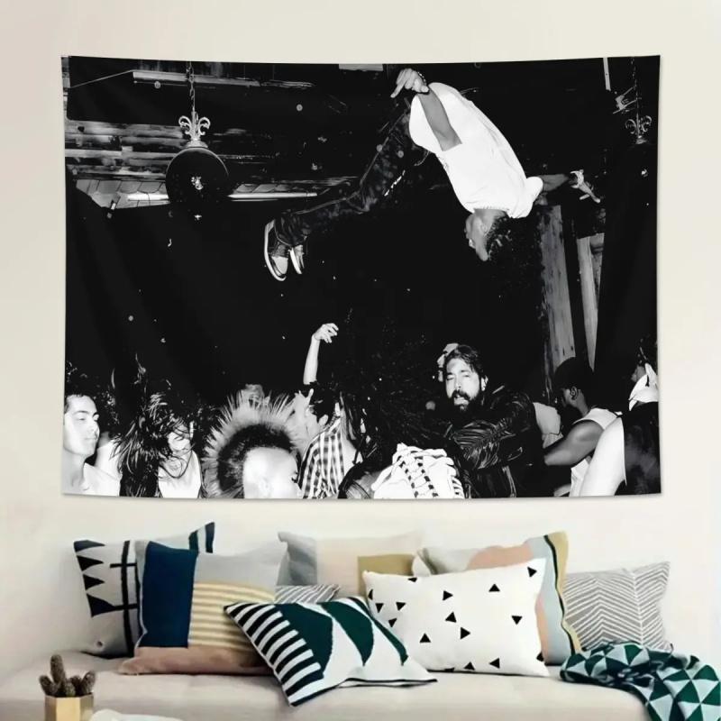 Punk Rock Stage Diving Tapestry Retro Black and White Concert Wall Hanging Polyester Decoration Bedroom Dormitory Wall Decor