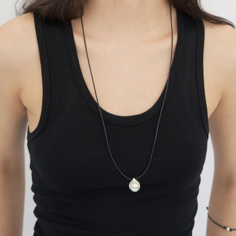 

STILL INSTANT Shell Spiral Leather Necklace SF_N08