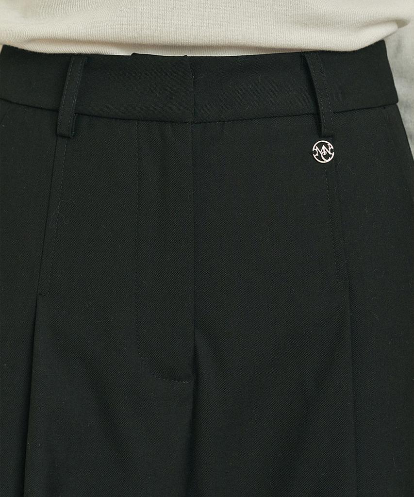 MICANE [44-120] Crocus One-Pleat Roll-Up Slacks Black