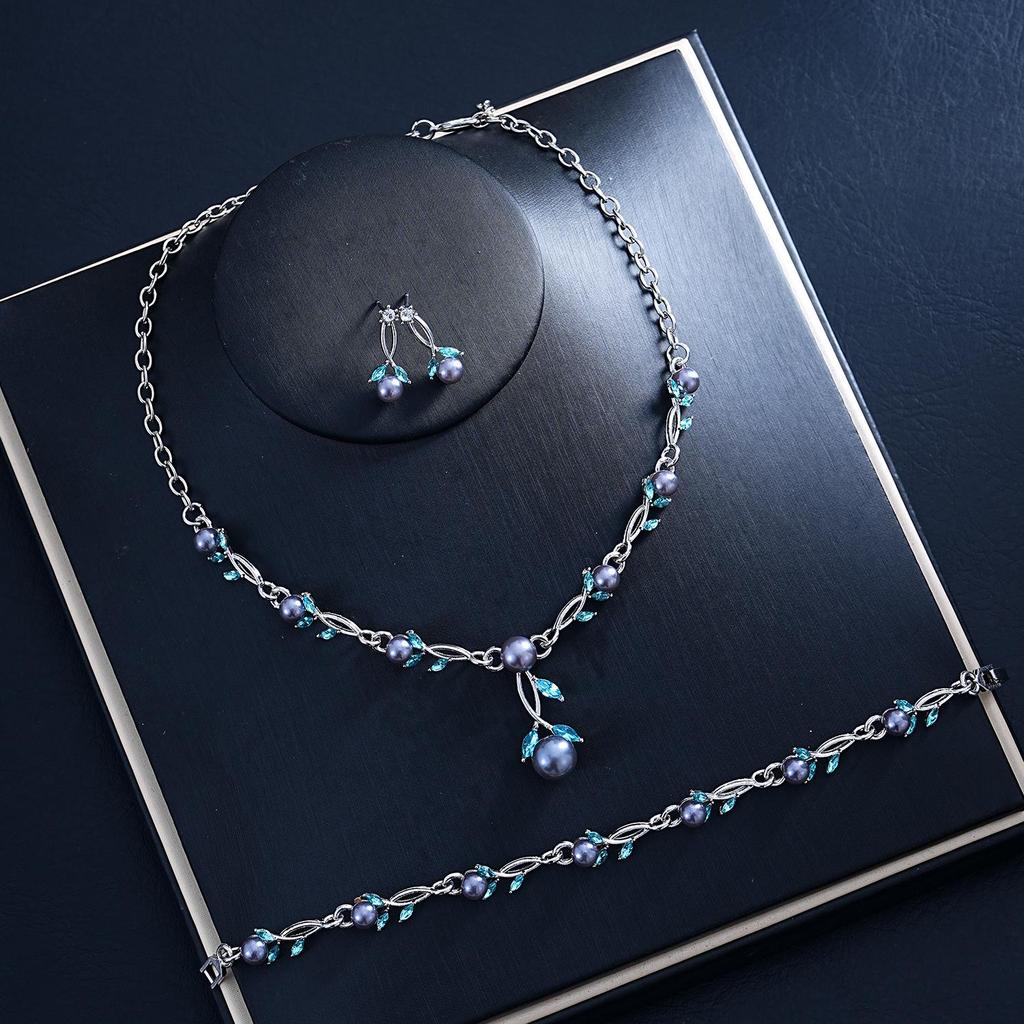 Elegant Pearl Rhinestone Flower Jewelry Set: Necklace, Earrings & Bracelet for Weddings & Banquets