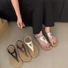 Móda Ženy Minimalistická Tanga Sandály PU Kůže s otevřenou špičkou Dámská Plážová obuv Lehká Měkká pro ženy Sexy Pantofle Sandály Přezka