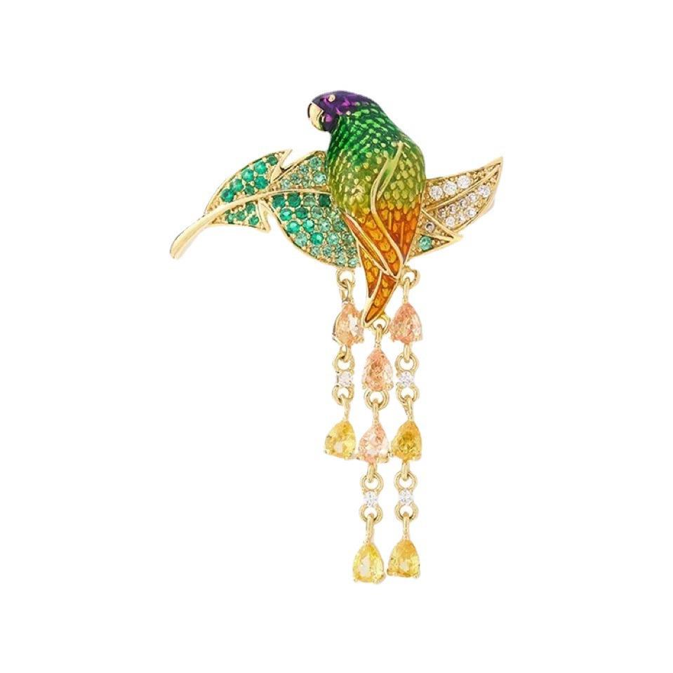 Exquisite Niche Parrot Enamel Brooch – Small, Cute Corsage Pin for Clothes