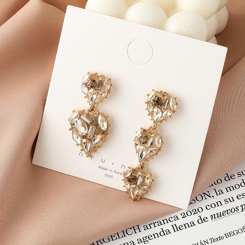 

925 Silver Heart Diamond Earrings - Fashionable Irregular Studs for Women B616