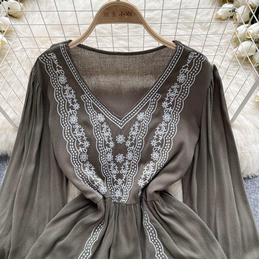 Floral Embroidery Spring Loose Blouse Elegant Bohemian Design Long Sleeve Ladies Fashion  Summer Casual Shirt