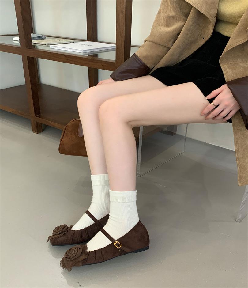 

2025 autumn retro flower new Chinese zen shoes pleated light mouth medieval cheongsam shoes with skirt thick heel single shoes women 39 темно-коричневого