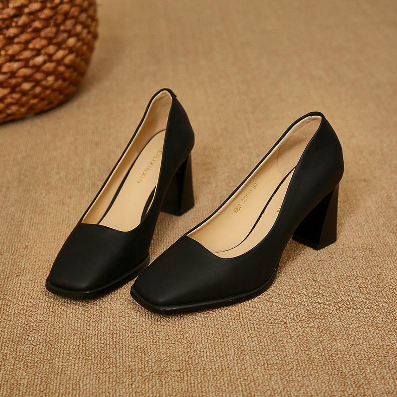 Internet Celebrity Explosion High Sense Black Work Shoes Women's Korean Version of Professional High Heels Light Mouth Thick Heel Square Head 
