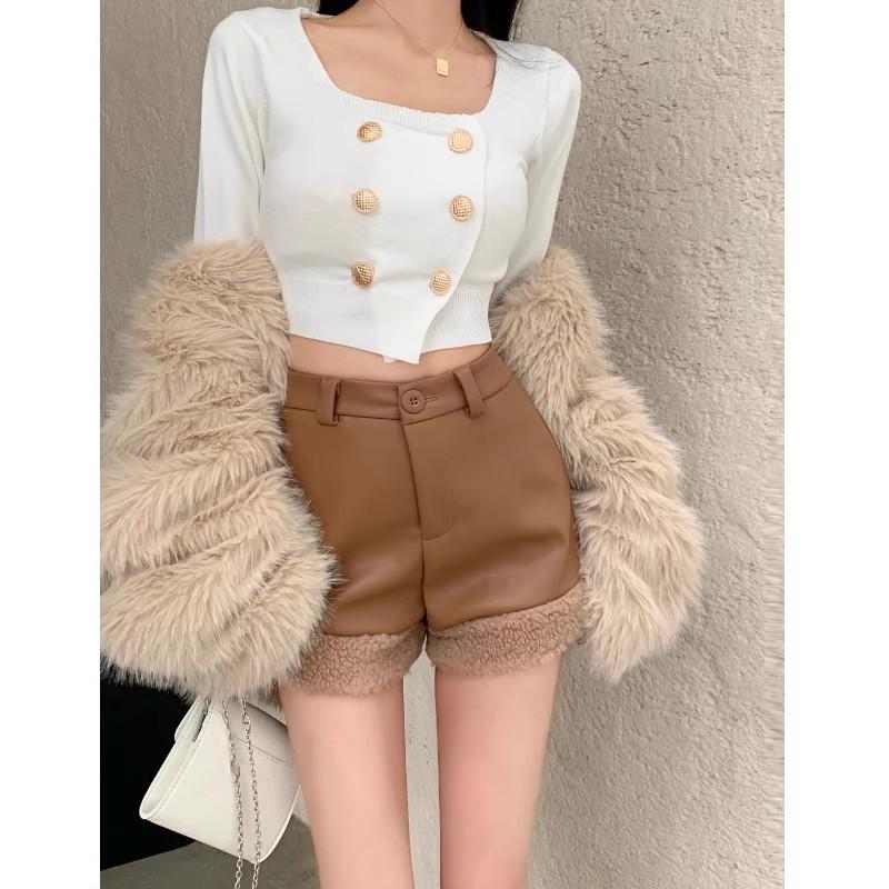 

2024 Women s High Waist Lambswool Patchwork Leather Shorts - Casual Spring/Autumn Trendy Hot Pants M колір світло кави