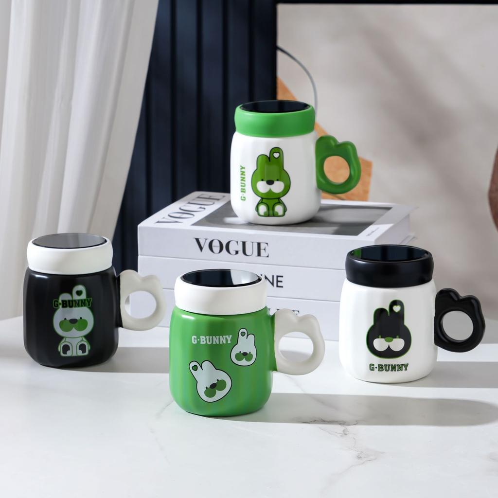 New Cartoon Coffee Cup Portable Ceramic Cup for Girls with High Value Cups for Home, Souvenirs with Lid Spoon Water Cup