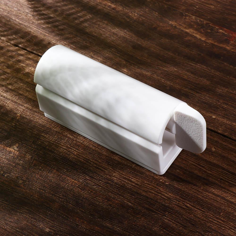 Creative Toothpaste Dispenser Wall Mounted Toothpaste Rack Toothpaste Squeezer  Facial Cleanser