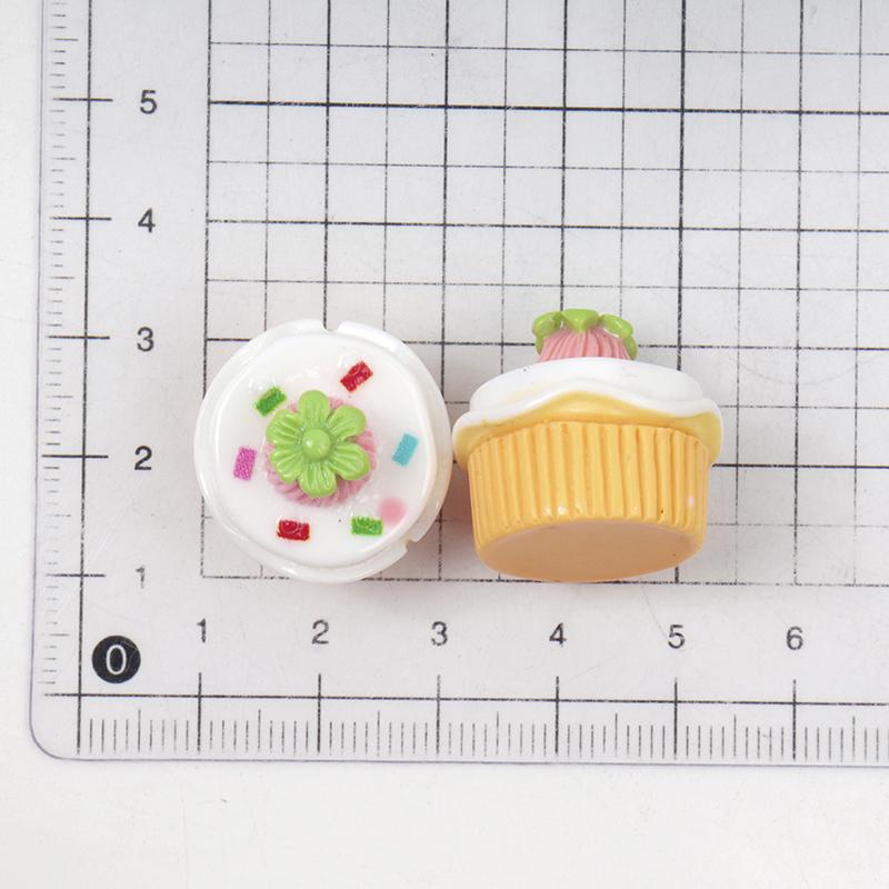 10/100Pcs Kawaii 3D Miniatures Bread Cookies Cake Flatback Resin Cabochon Dollhouse Decoration Diy Embellishments Craft Keychain