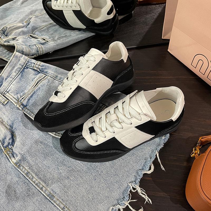 

Ankola red~ retro Forrest Gump shoes women s 2025 new versatile lace-up German training shoes color matching sports and leisure shoes 40