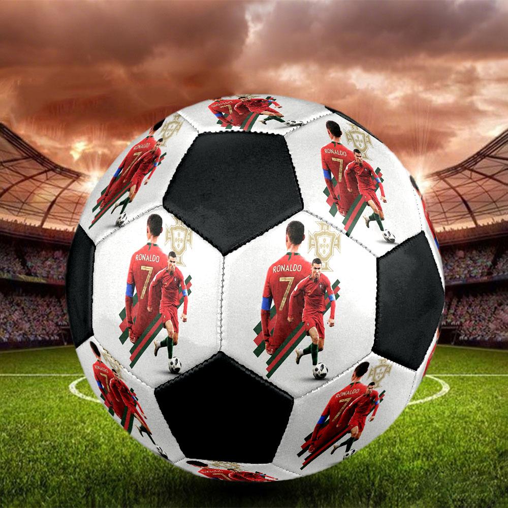 1 PZ Pallone da calcio Cristiano Ronaldo Flash taglia 5 Pallone da calcio indoor Praha Colorato Per tutte le età Cucito a macchina PVC Pronto per la competizione Resistente Alto rimbalzo