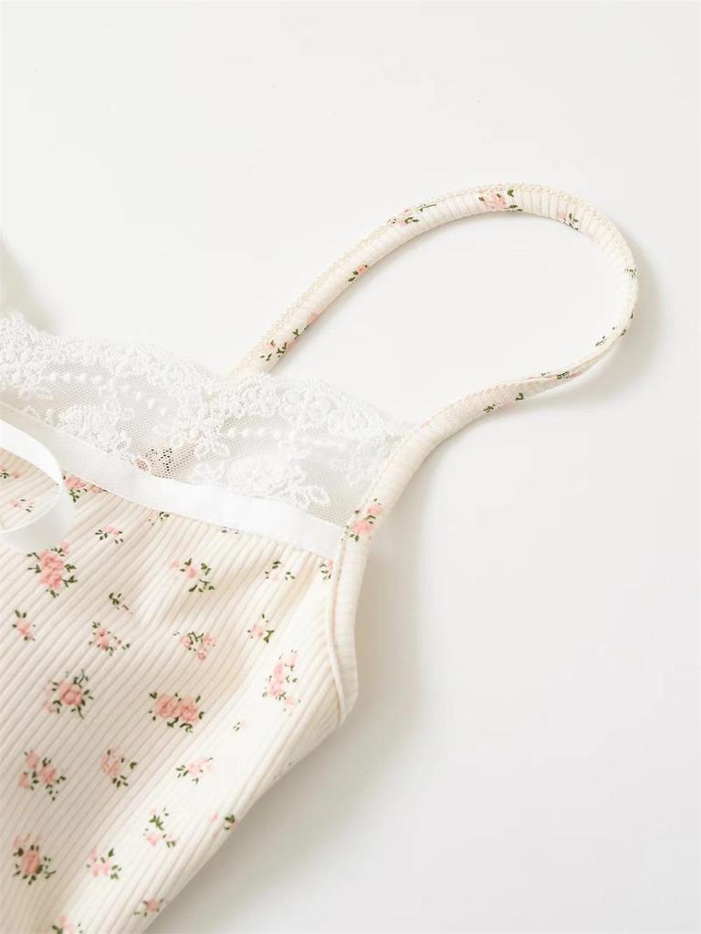 Lace Crop Top with Bowknot & Chest Pads - Slimming Summer Camisole for Petite Women