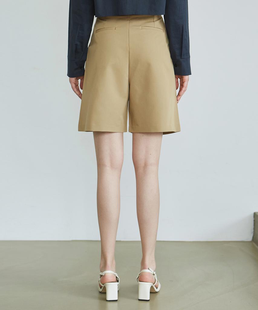 Nigaennikol Two Pintuck Bermuda Pants_Beige