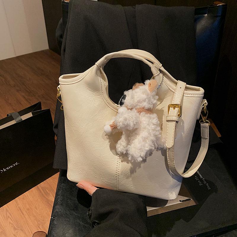 Large Capacity Bag Women's New Versatile Soft Leather Messenger Bag Women's Casual Portable Tote Bag