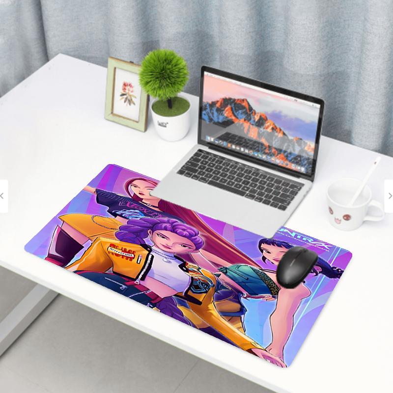 Tappetino per Mouse con Stampa KPop Demon Hunters, Tappetino Antiscivolo per Tastiera da Desktop, per PC Laptop Gaming Lavoro Uso Quotidiano, Fantastico Regalo Sorpresa per Festival