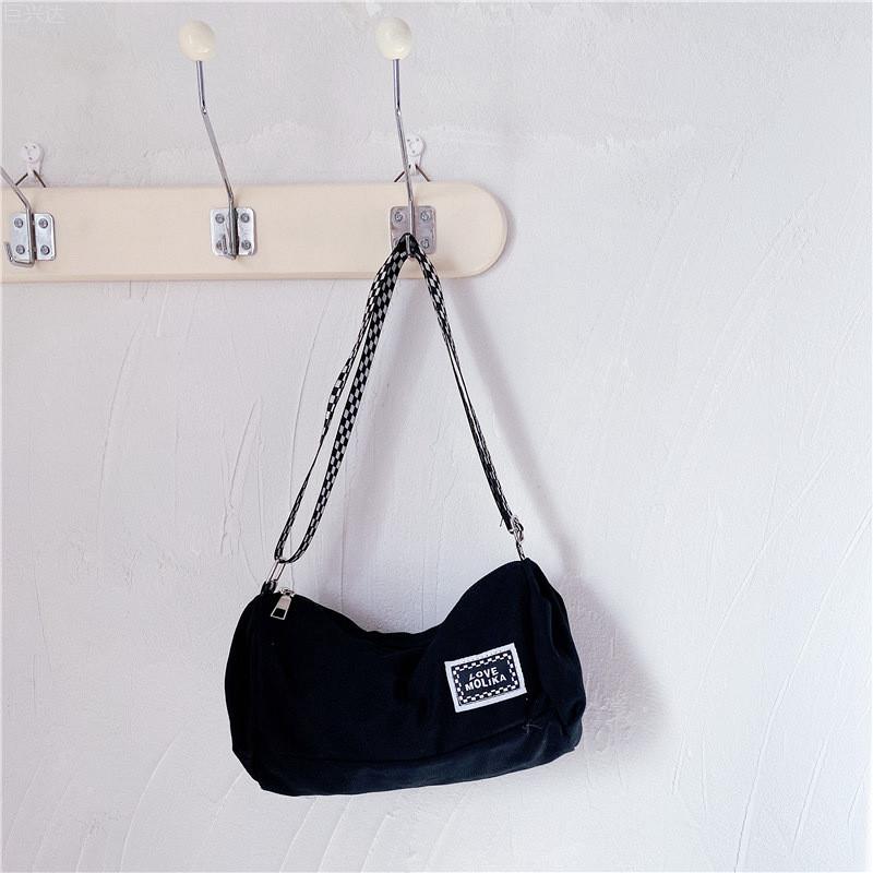 

Stylish Children s Chessboard Pattern Crossbody Bag With Breathable And Waterproof Canvas Material чёрный