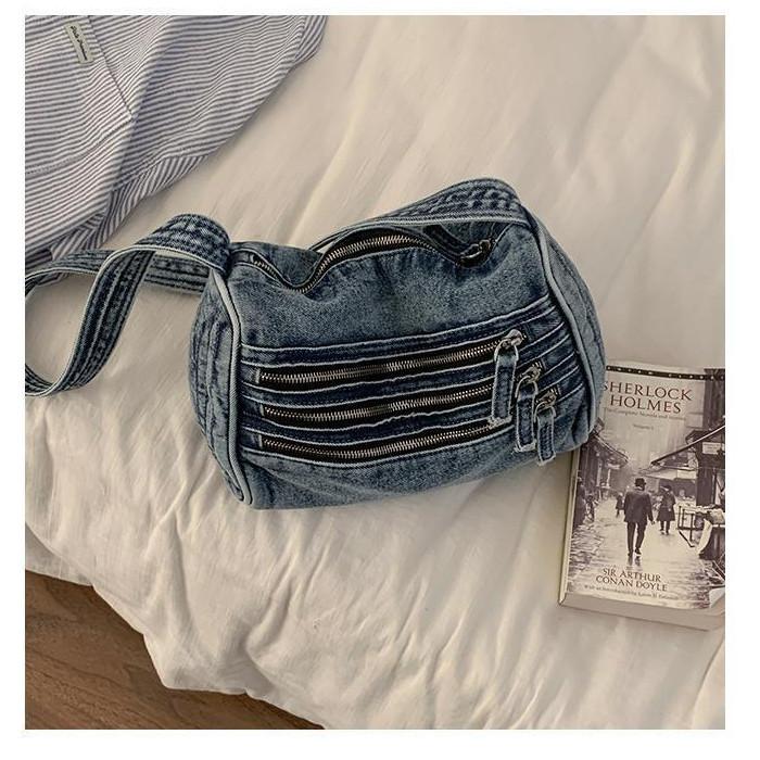 IELGY Washed Denim Bag, Fashionable Retro Small Square Bag, Versatile Shoulder Messenger Bag