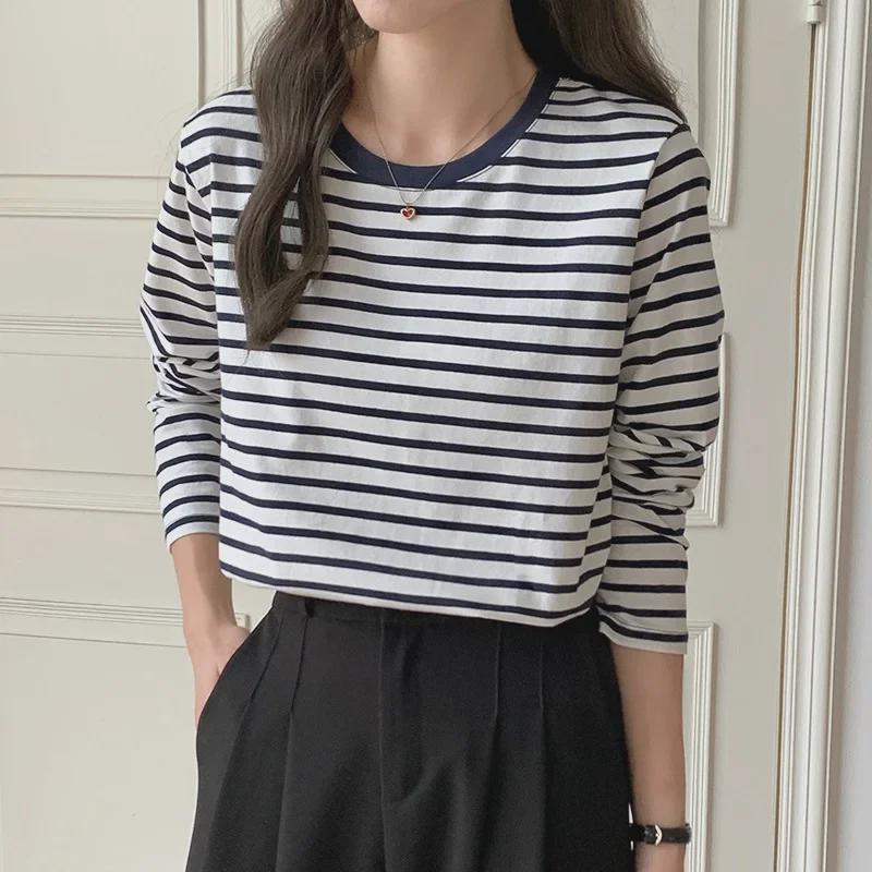 Women's Spring 2025 Green Striped Long-Sleeve Round Neck T-Shirt: Loose-Fit, Slim-Style, Commuting Top