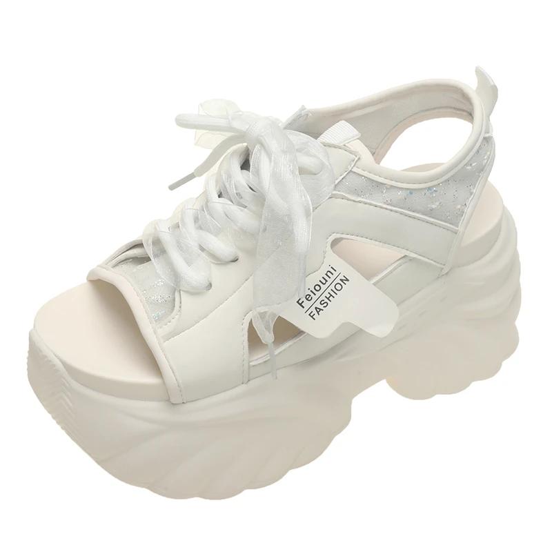 

Модные летние сандалии на высокой платформе 9 см, женские сетчатые кроссовки на массивной подошве, женские шлепанцы на танкетке, женские сандалии с открытым носком и вырезами, 2025 34 бежевый