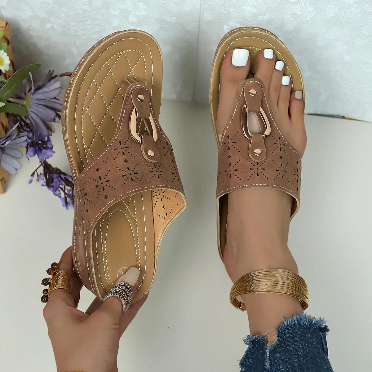 

Летние женские сандалии на плоской подошве тапочки из искусственной кожи шлепанцы с пряжкой на ремне женские туфли новые римские модные женские шлепанцы женские 43