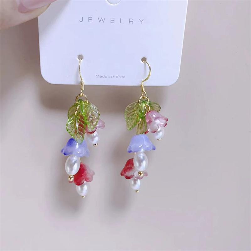 New Sweet Temperament Small Fresh Bamboo White Lily Of The Valley Flower Earrings Elegant And Gentle Asymmetric Earrings