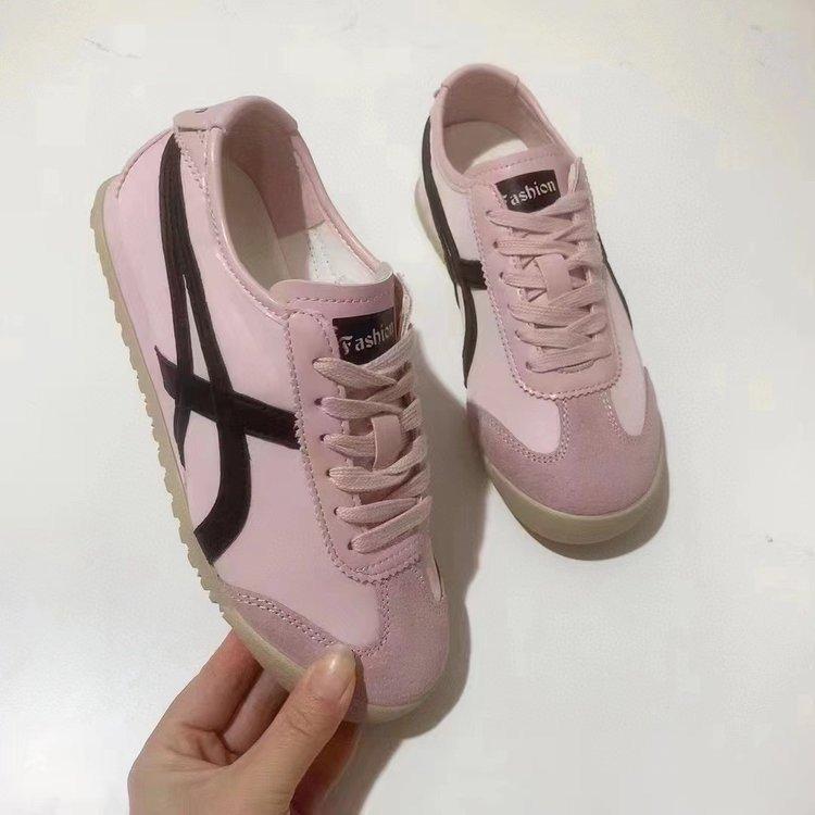 

American retro soft-soled yellow German leather training shoes women s spring 2025 new sports and leisure board shoes Forrest Gump shoes 40 розовый