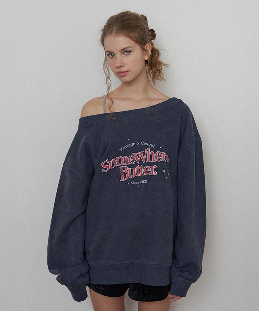 Sseomweeobeoteo Wave Logo One Shoulder Sweatshirt - Vintage Blue