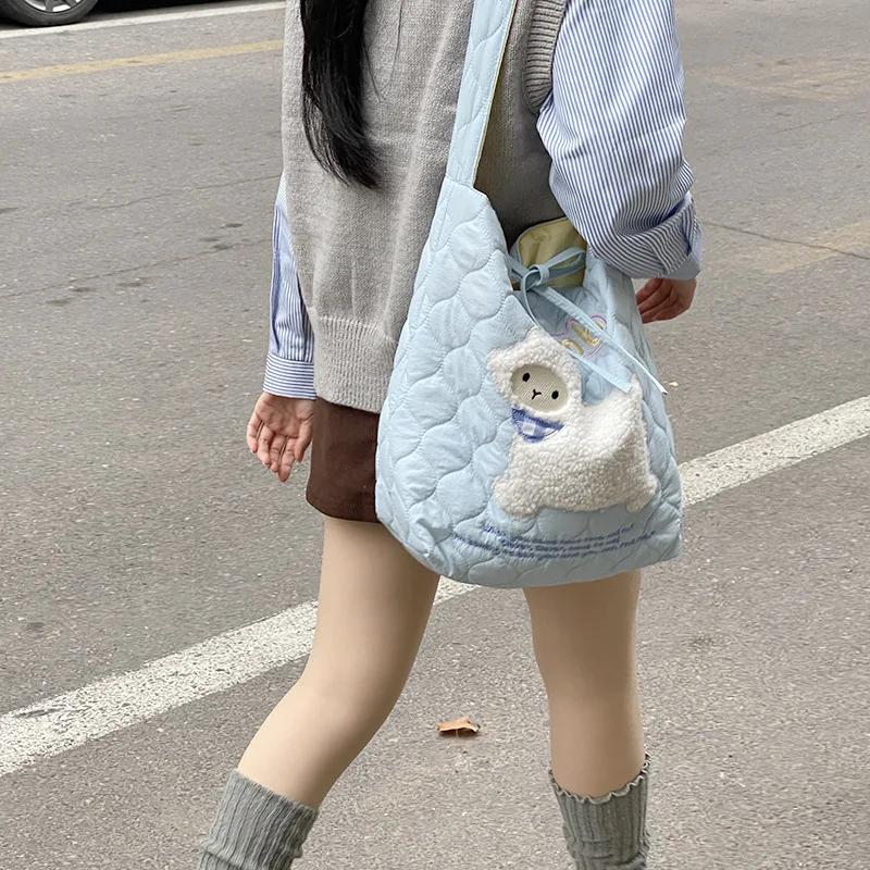 

Милые мультяшные вышитые студенческие сумки через плечо для девочек, стеганые в клетку, женская сумка под мышку, большая сумка-тоут, женские сумочки синий