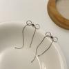 Übertriebene Ohrringe Schlichte Schleifen-Hängeohrringe für Damen Süße Coole Silberfarbene Ohrstecker Sommer Hochzeitsschmuck
