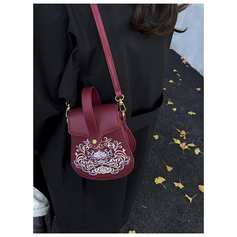Crossbody Bag For Women, Fashionable National Style Embroidered Bag, Simple Texture, Mobile Phone Bag, Women's Niche Portable Shoulder Bag