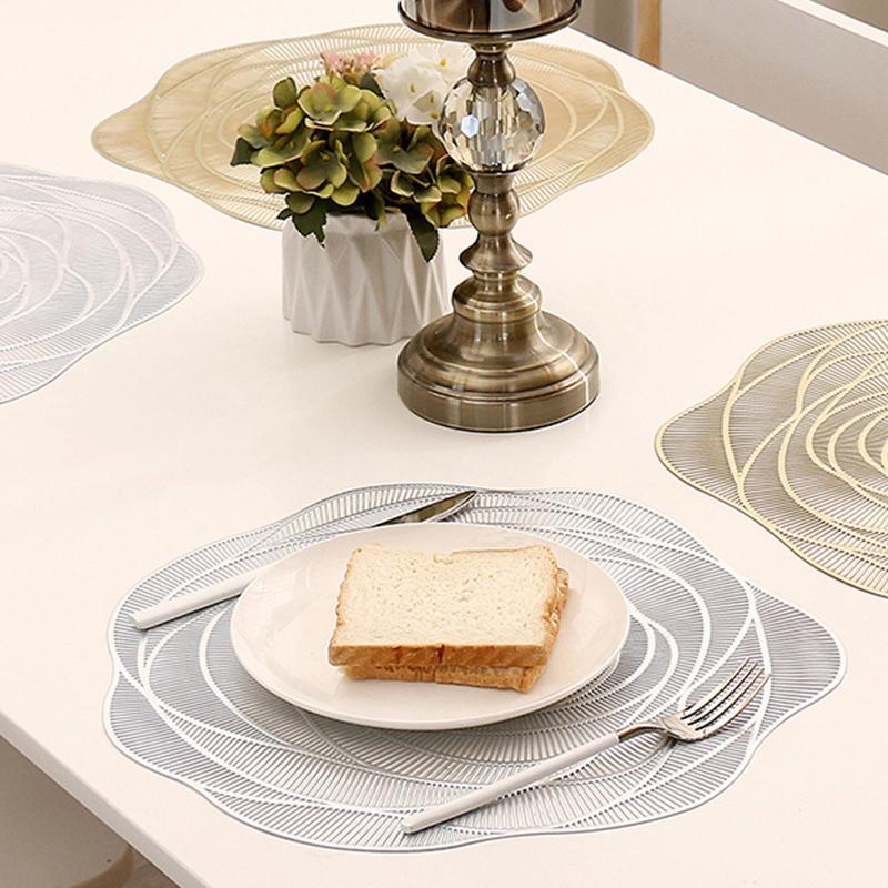 PVC Platzset in Rosenform - Waschbare Ölbeständige Isolationsmatte für Hotel- und Haushalts-Esstische