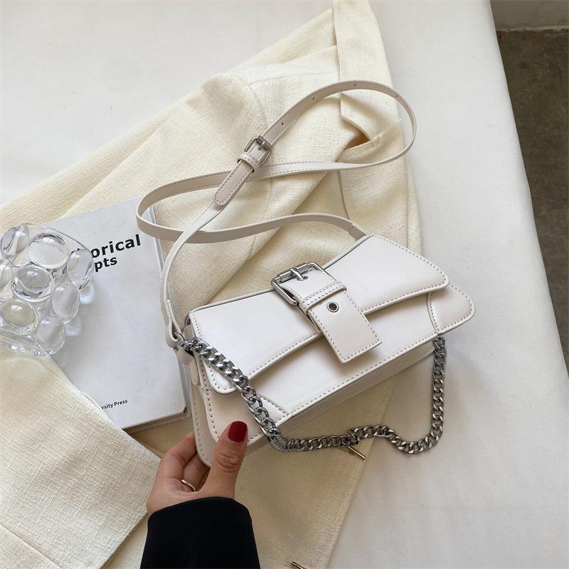 

Niche design retro bag 2025 new bag women s bag versatile messenger bag chain single shoulder armpit small square bag білий