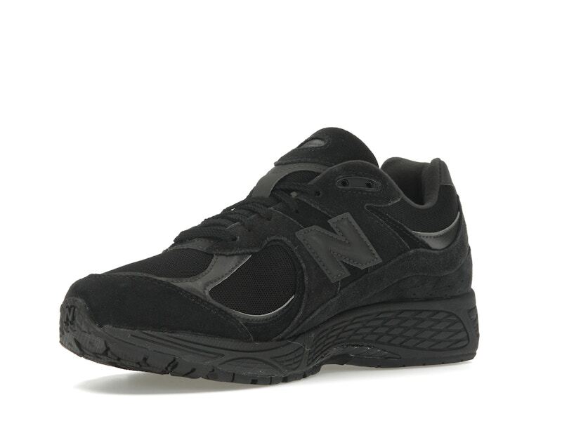 New Balance 2002R Triple Black Suede - U2002RBL