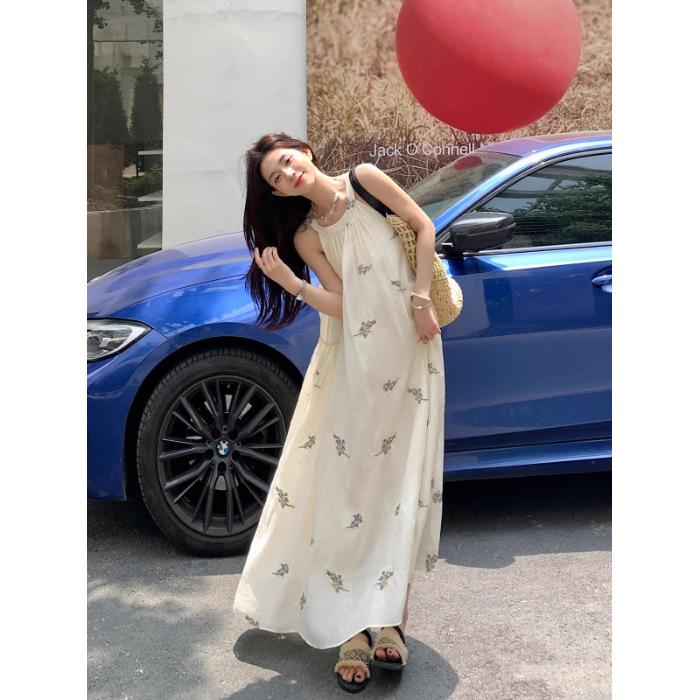New summer neck dress women s summer small temperament seaside vacation sleeveless floral dress S