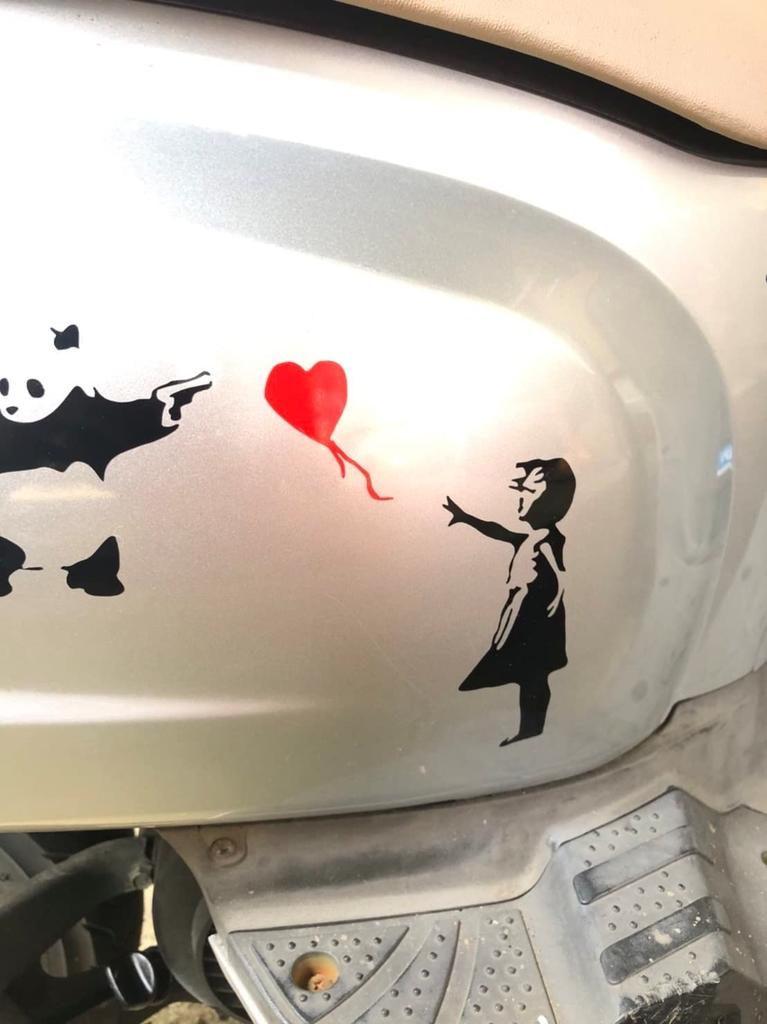 Set of 3 Banksy Mouse STICKER JAPAN Cutting Sticker Decal Sticker Waterproof Waterproof Durable