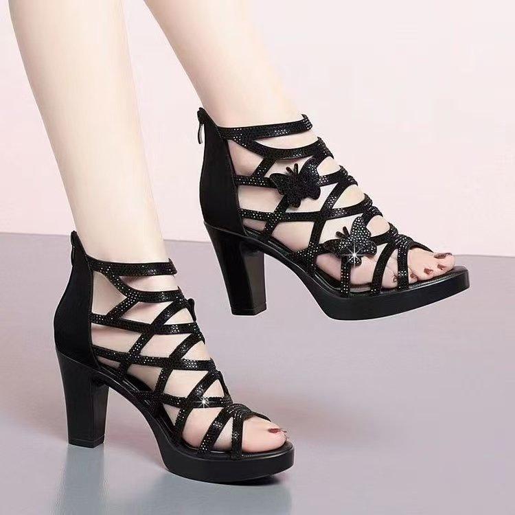 

Soft leather sandals summer new fish mouth shoes thick heel hollow rhinestone high heel sandals 40 чорний
