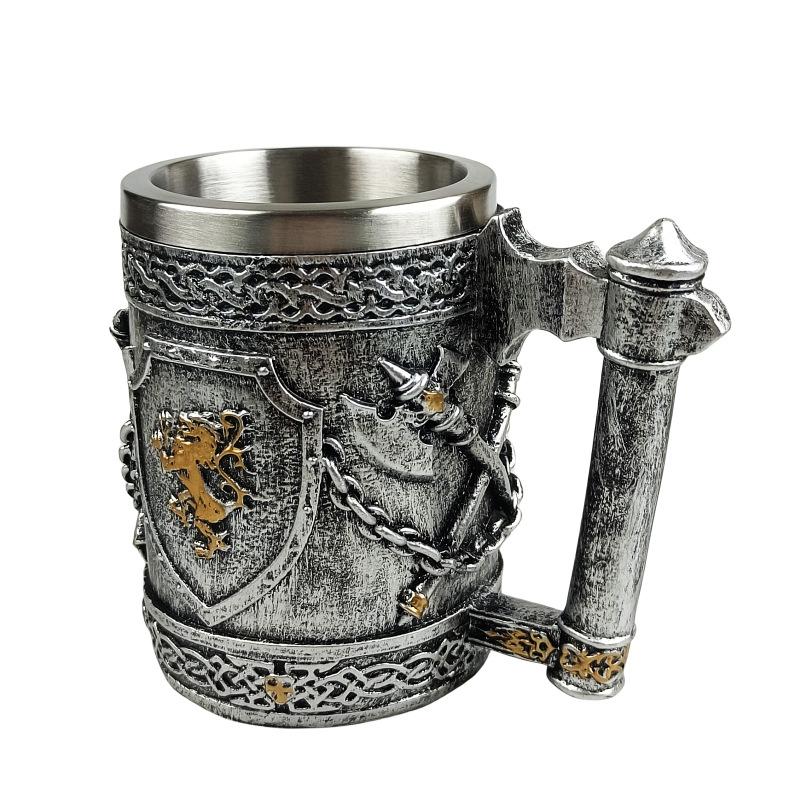 Medieval Viking Axe Mug, British Golden Lion Shield Beer Mug Stainless Steel Coffee Mug Tomahawk Beer Mug