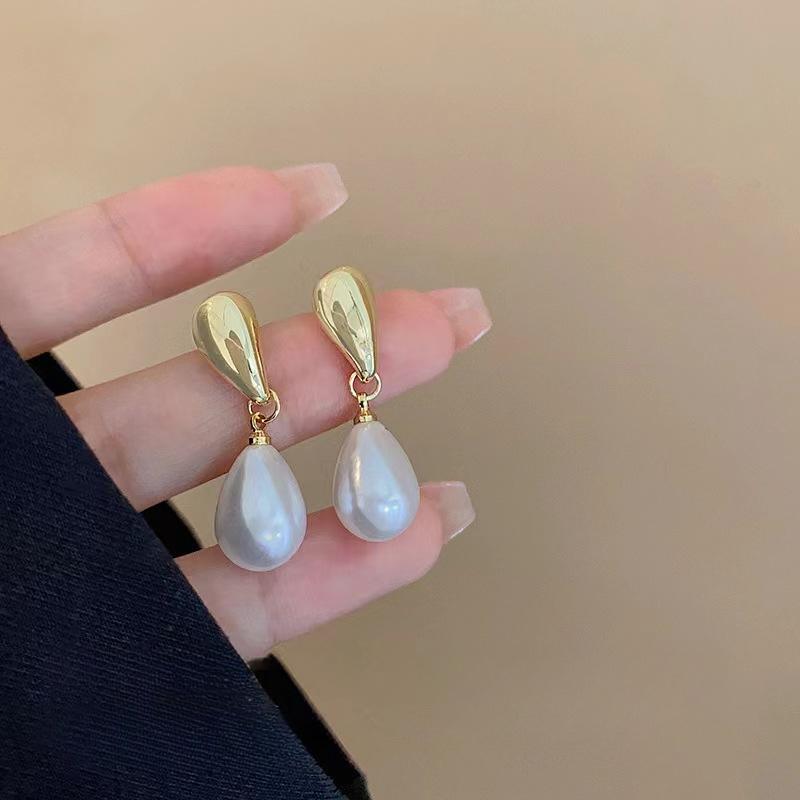 New  Simple Design Drop-shaped Pendant Earrings Ladies Personalized Trend Holiday Jewelry Accessories