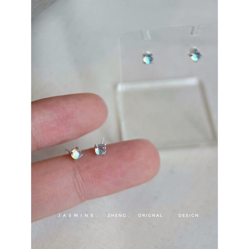 

Sterling Silver Rice Grain Moonstone Is Very Small and Bright Niche Style Design Ear Studs Cold Wind Ear-Caring Earrings Delicate Super Shining Sterling silver rice grain Moonlight pair