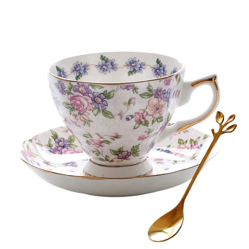 

Цветочные кофейные наборы 170 мл Винтажный тонкий костяной фарфор Чайная чашка Ложка и Блюдце Набор Золотая отделка Изысканная сервировка и Декор стола