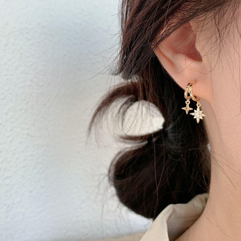 South Korea Dongdaemun Eight-Pointed Stars Delicate Earrings Girl Silver Needle