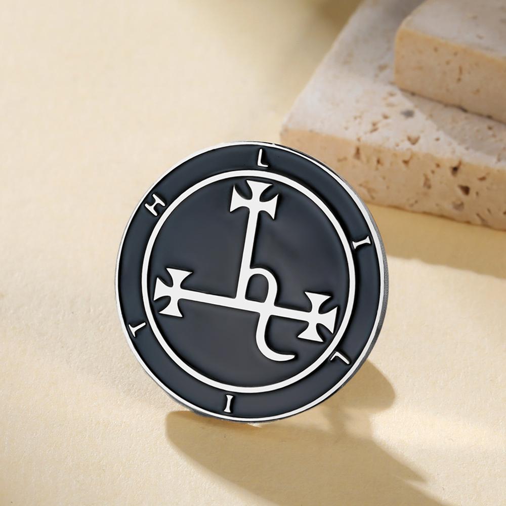 Dawapara Seal of Lilith Enamel Women Brooch Pins Mythology Goddess Protection Amulet Wicca Jewelry Stainless Steel Accessory