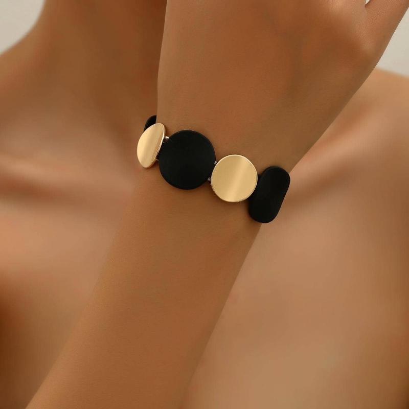 

1pc Fashionable Gold-Toned Elastic Bracelet one-size чёрный