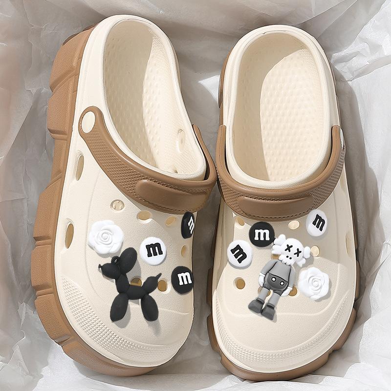 Cute hole shoes women's summer wear cartoon non-slip bag head platform EVA beach going out DIY slippers