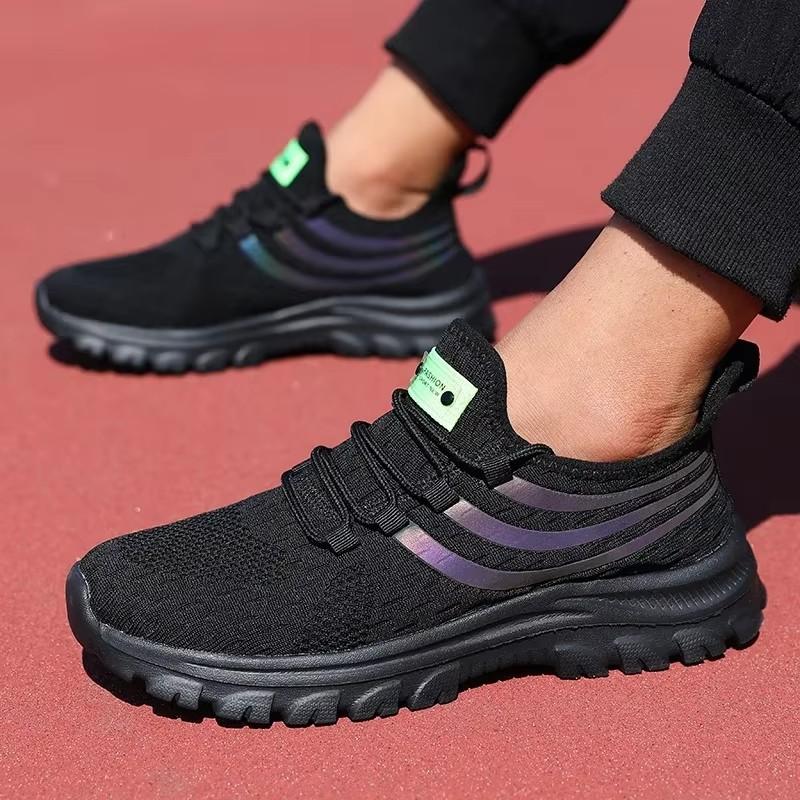 

Men s Lightweight Running Shoes with A Mesh Design Breathable Comfortable and Durable Outdoor Walking and Running Sports Shoes 36